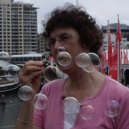 Liz Webster Photo 16
