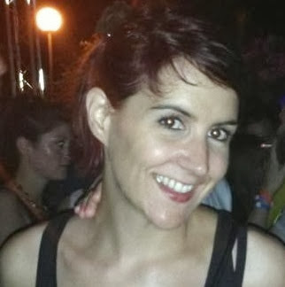 Angela Barnard Photo 15