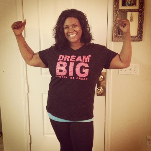Tamara Bates Photo 9