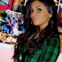 Emily Lane Photo 24