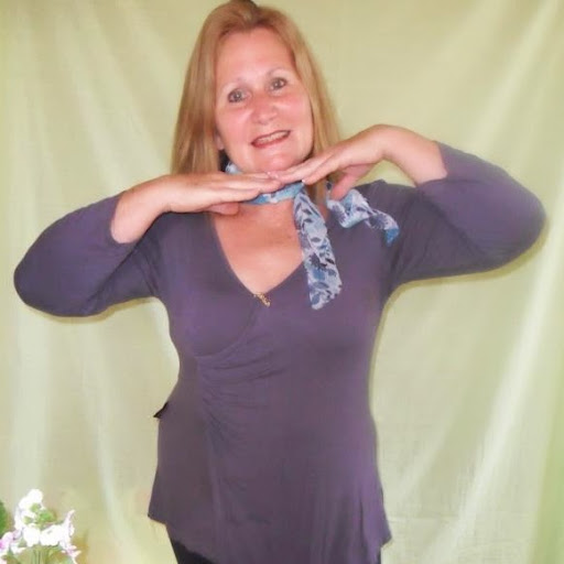 Lori Royer Photo 6