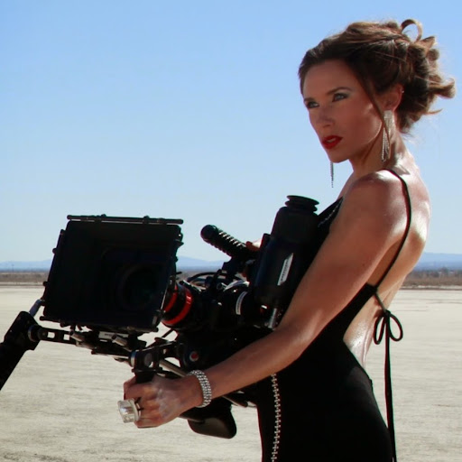 Alicia Robbins Photo 25