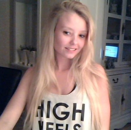 Jeanette Christiansen Photo 15