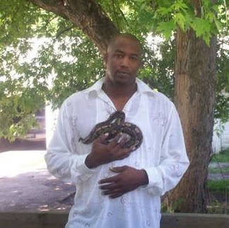 Edwin Moore Photo 8