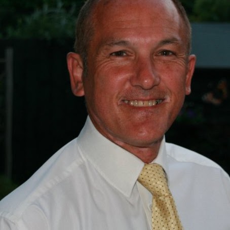 Peter Holmes Photo 52