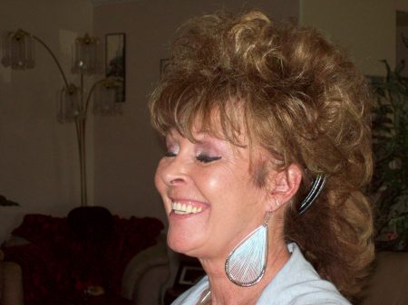Tammy Mitchell Photo 38