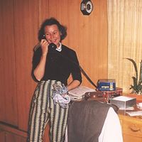 Lois Newman Photo 21