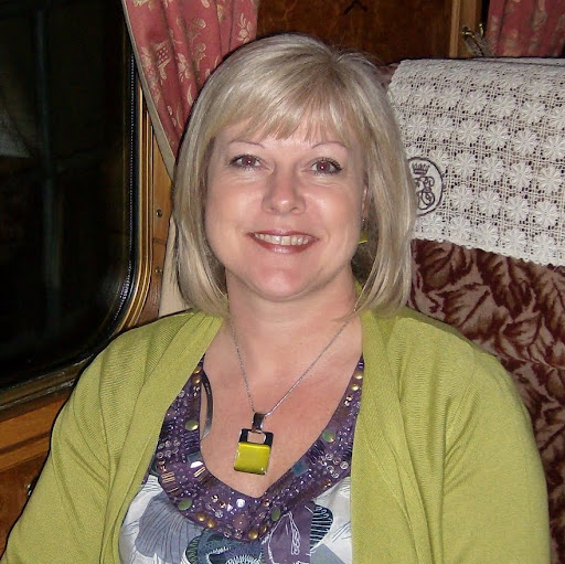 Sandra Hooper Photo 16