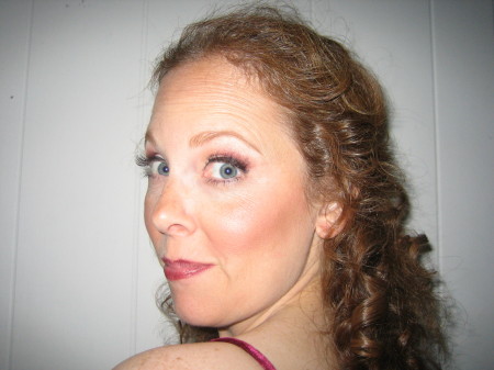 Elizabeth Hackett Photo 35