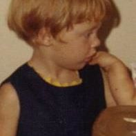 Anne Calvert Photo 11