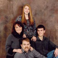 Stephanie Hardin Photo 19