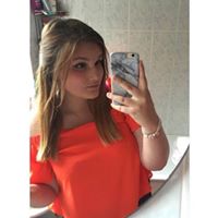 Molly Lawrence Photo 27