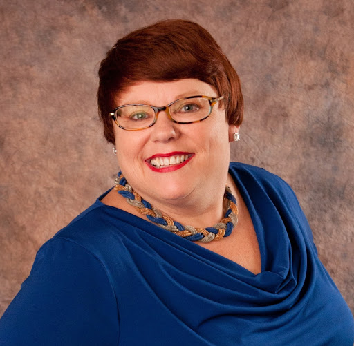 Denise Ellis Photo 34