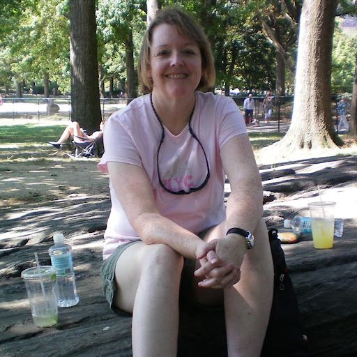 Monica Lewis Photo 17