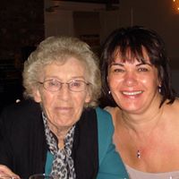 Julie Henning Photo 30