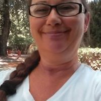 Julie Keller Photo 19