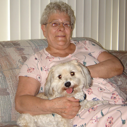 Mary Toth Photo 30