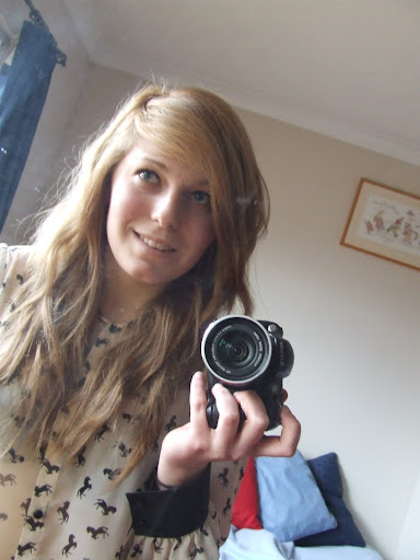 Rebecca Baldwin Photo 35