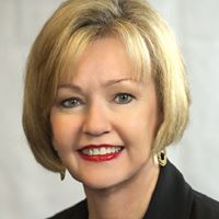 Leigh Perry Photo 17