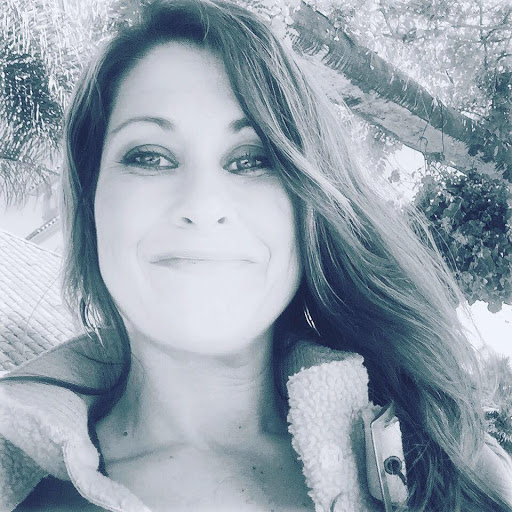 Teresa Hernandez Photo 15