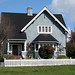 Elizabeth Hom Photo 11