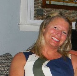 Beth Lowe Photo 23