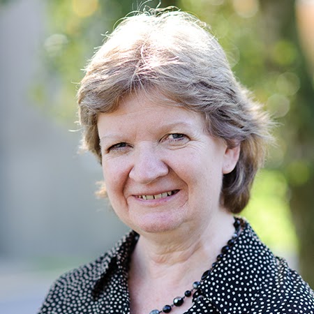 Ellen Roberts Photo 13