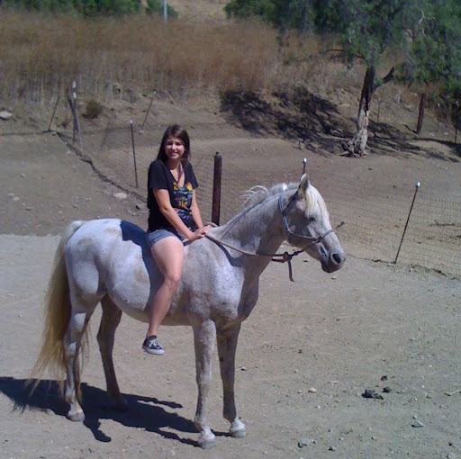 Shelby Long Photo 14