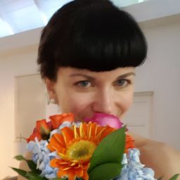 Amy Hough Photo 15