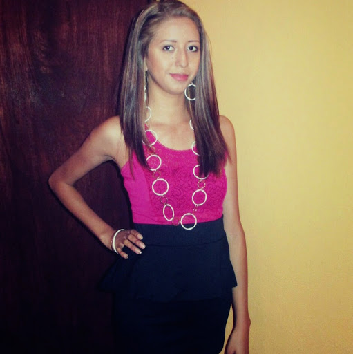 Maria Tovar Photo 5