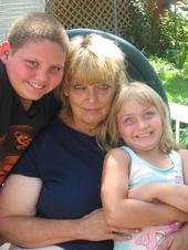 Linda Elliott Photo 22