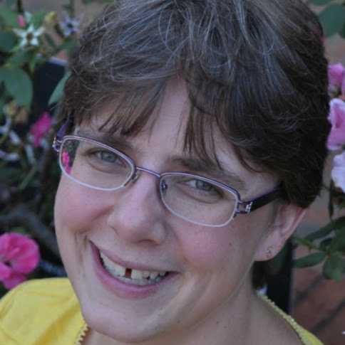 Jessie Powell Photo 9