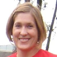 Elizabeth Chamberlain Photo 26