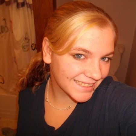 Alice Sanders Photo 29