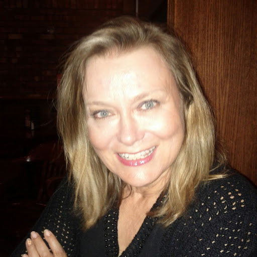 Elaine Evans Photo 27