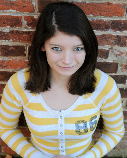 Samantha Gibson Photo 27