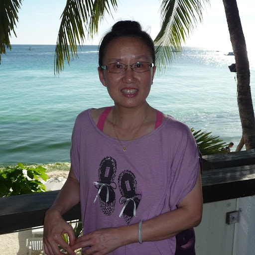 Julia Lee Photo 49