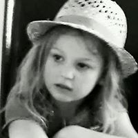 Allyson Scott Photo 13