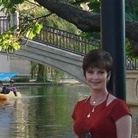 Debbie Morelli Photo 18