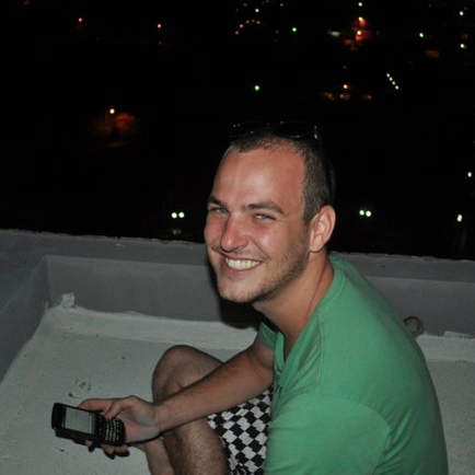 Alejandro Aviles Photo 35