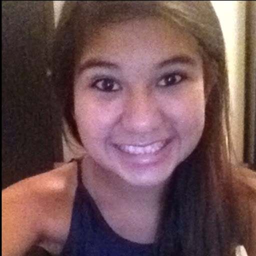 Sarah Hernandez Photo 10