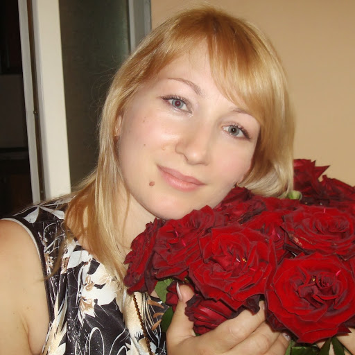 Elena Ursu Photo 5