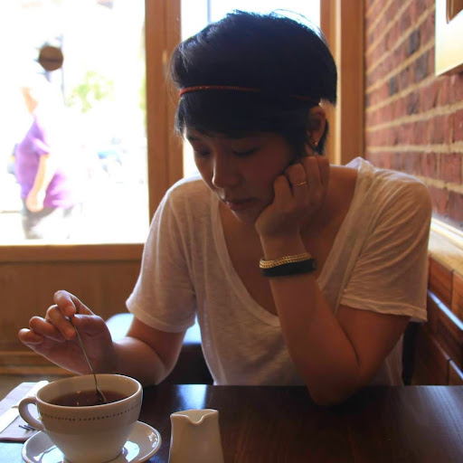 Laura Liu Photo 42