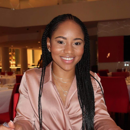 Danielle Webster Photo 36