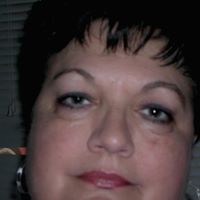 Debbie Hutton Photo 32
