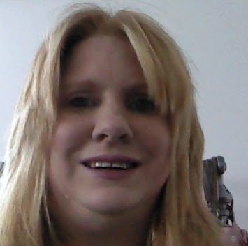 Angela Costello Photo 17