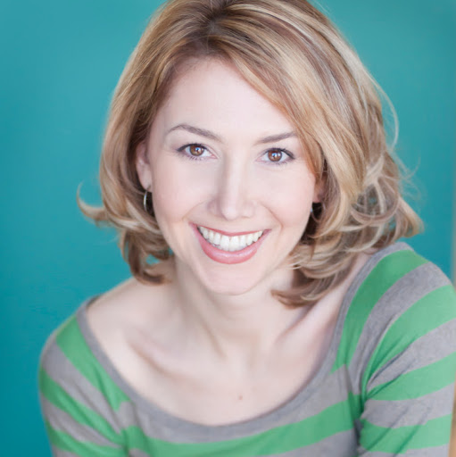 Nora Fitzgerald Photo 24