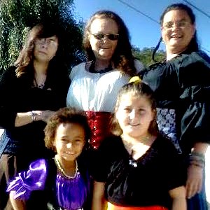 Loretta Hughes Photo 40