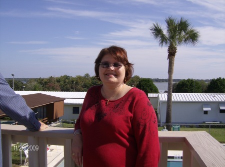 Connie Reeves Photo 27