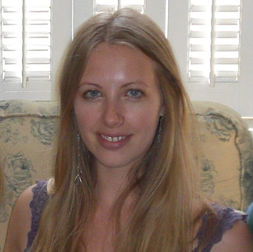 Angie Hayes Photo 11